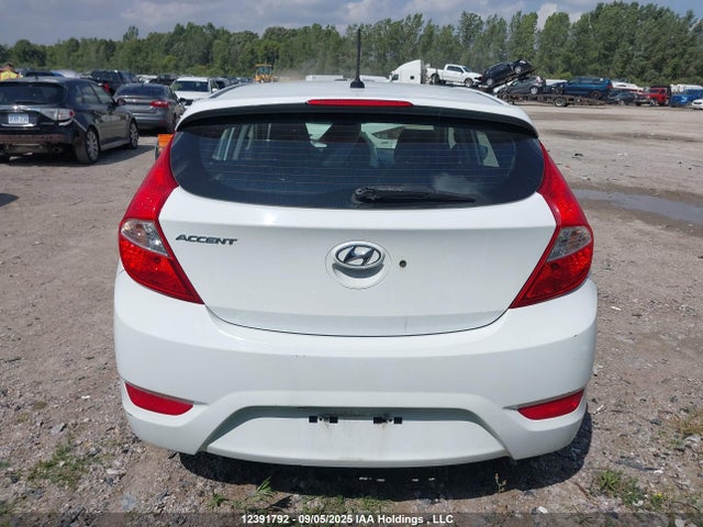 KMHCT5AEXHU352658 Hyundai 2017