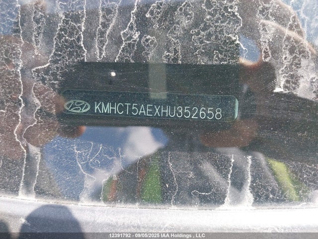KMHCT5AEXHU352658 Hyundai 2017