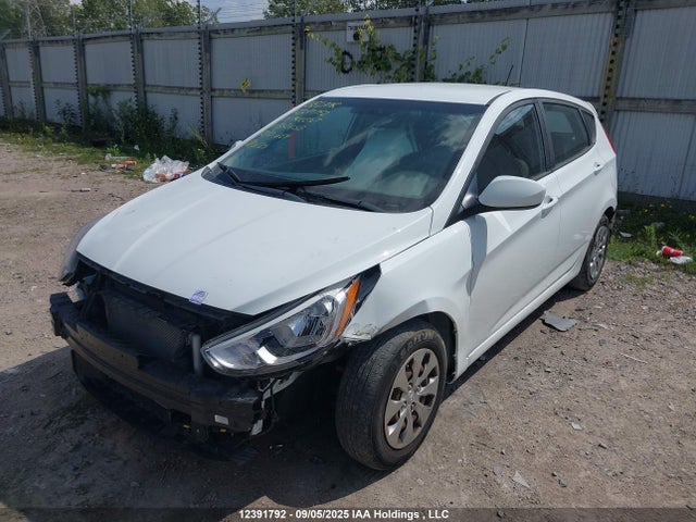KMHCT5AEXHU352658 Hyundai 2017