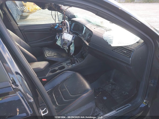 12391804 :رقم المزاد ، 3VW5T7BU6MM023935 vin ، 2021 Volkswagen Jetta Gli مزاد بيع