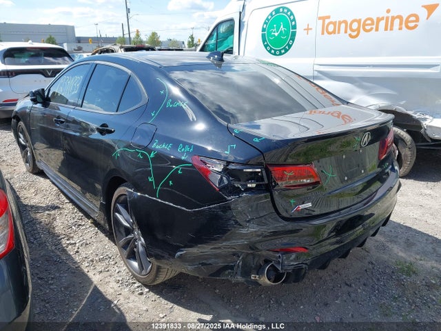Acura j35y6 2018 19UUB3F85JA800560 Image 3