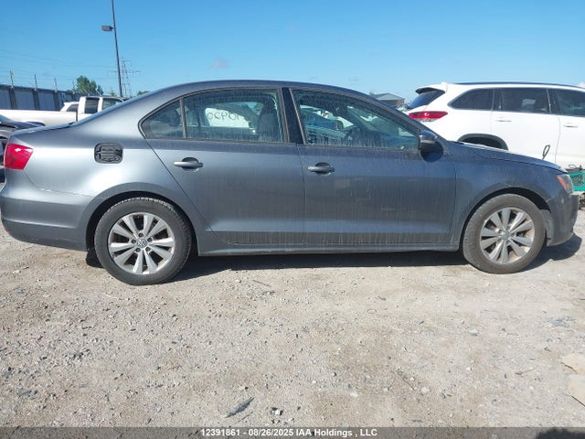 3VW2K7AJ1EM351326 Volkswagen Jetta