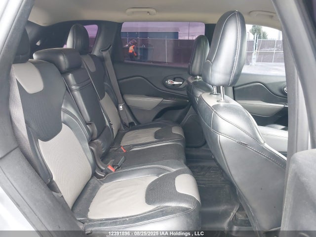 1C4PJMDS7EW131395 Jeep Cherokee