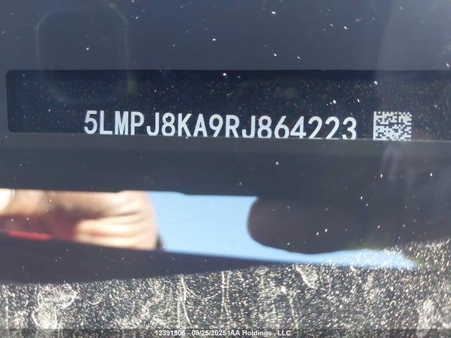 5LMPJ8KA9RJ864223 Lincoln gtdi a
