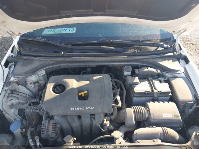KMHD84LF7HU219880 Hyundai Elantra