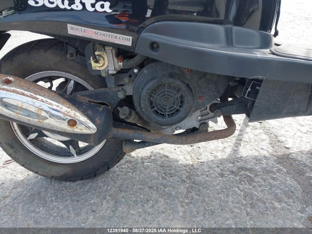 LLPVGBAF9G1F22141 Scooter Scooter