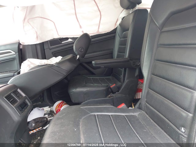 Volkswagen 2019 2019 1V2MR2CA1KC525995 Image 8