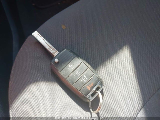 KIA gamma 2016 KNADM4A34G6589581 Image 11