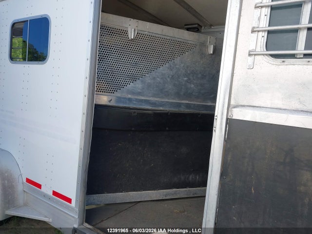 2010 M H Eby Trailers  მანქანა იყიდება აუქციონზე, vin: 4A2LG1829A1014805, აუქციონის ნომერი: 12391965