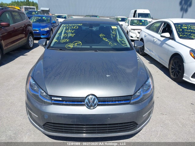 WVWPR7AU3JW913378 Volkswagen E-Golf