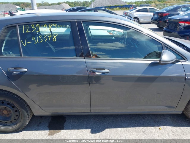 WVWPR7AU3JW913378 Volkswagen E-Golf