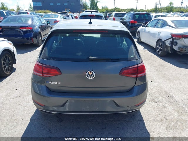 WVWPR7AU3JW913378 Volkswagen E-Golf