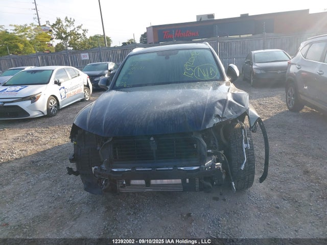 WA1BNAFY9J2164621 Audi Q5