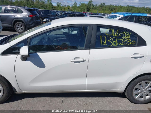 KIA dohc gamma 2015 KNADM5A34F6981688 Image 15