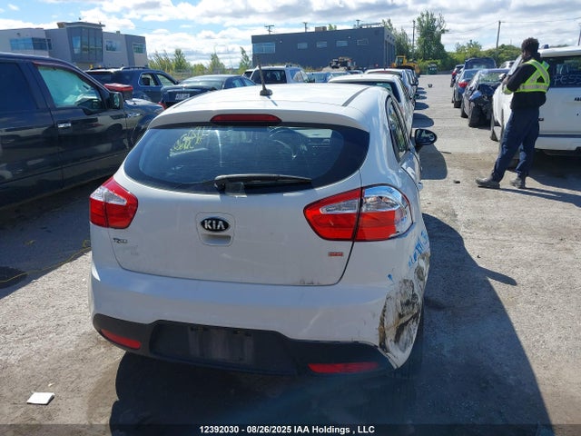 KIA dohc gamma 2015 KNADM5A34F6981688 Image 17