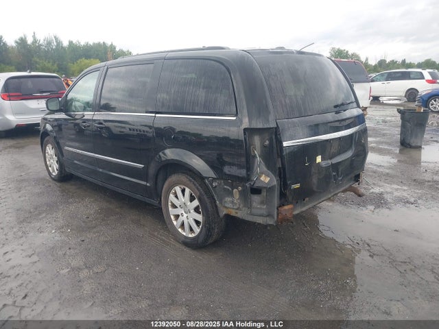2C4RC1BG1FR519653 Chrysler Town and Country