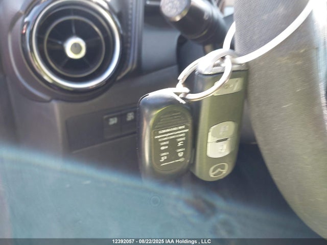 JM1DKBD77G0101884 Mazda pe