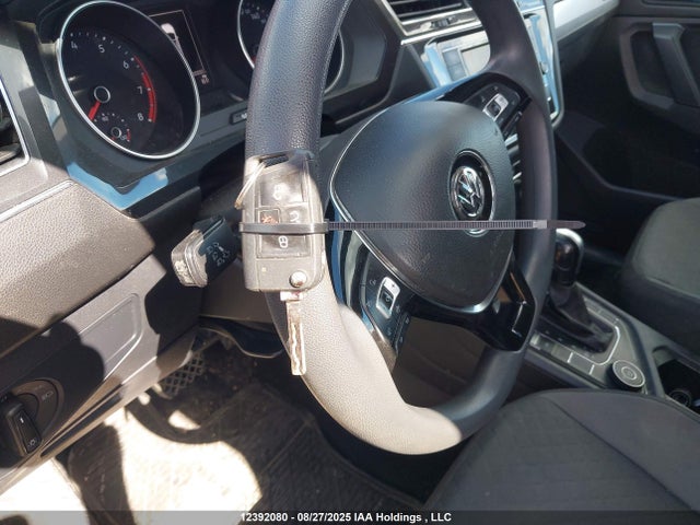 3VV0B7AX9KM114790 Volkswagen Tiguan