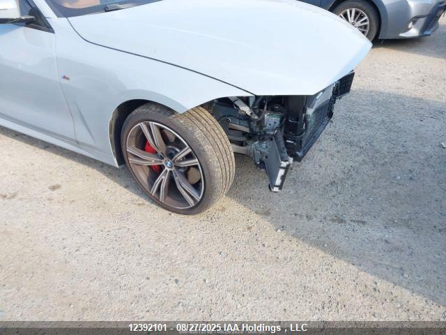 WBA13AR0XRCN90303 BMW M440I