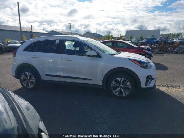 KNDCC3LGXN5139898 KIA Niro
