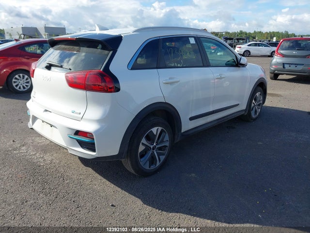 KNDCC3LGXN5139898 KIA Niro