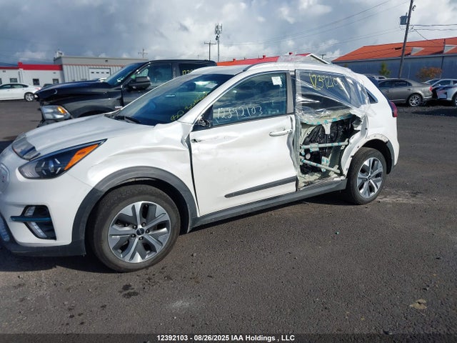 KNDCC3LGXN5139898 KIA Niro