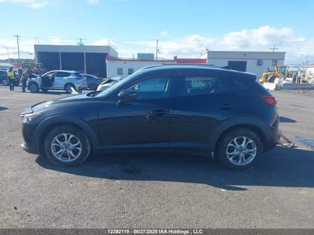 JM1DKFC75J0318575 Mazda pe