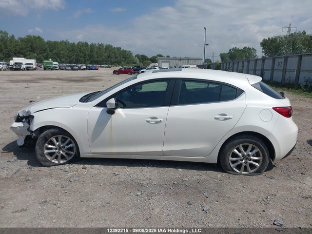 3MZBM1L7XGM294670 Mazda pe