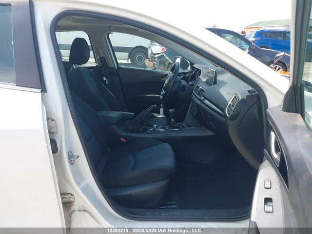 3MZBM1L7XGM294670 Mazda pe