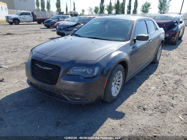 Chrysler 300 2017 2C3CCABG0HH655419 Image 2