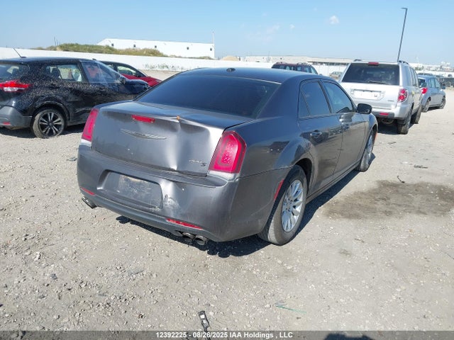 Chrysler 300 2017 2C3CCABG0HH655419 Image 4
