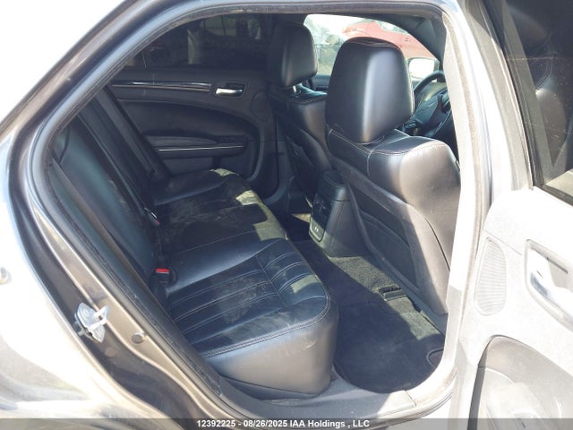 Chrysler 300 2017 2C3CCABG0HH655419 Image 8