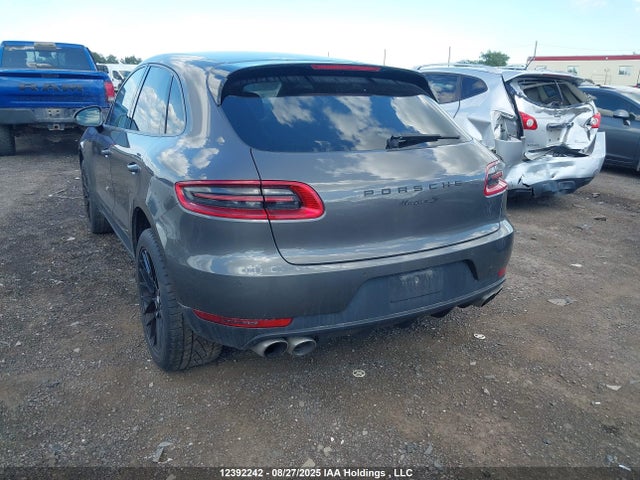 Porsche Macan 2016 WP1AB2A55GLB47944 Image 3
