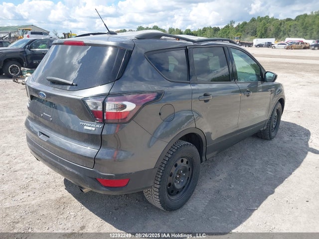1FMCU9J92HUC57227 Ford Escape