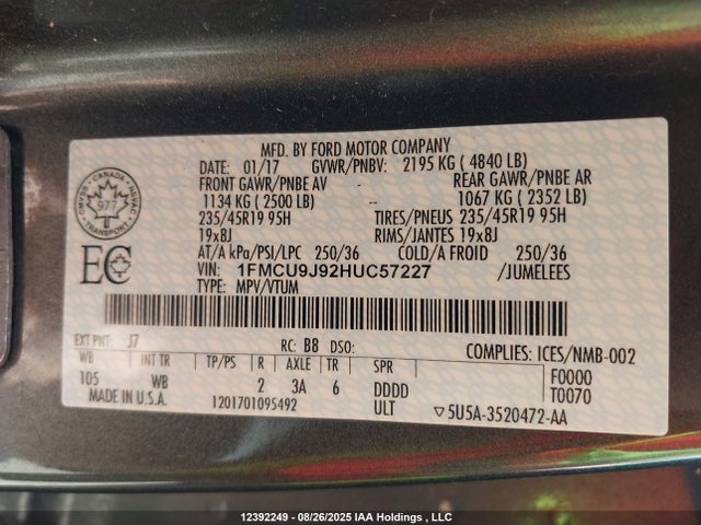 1FMCU9J92HUC57227 Ford Escape