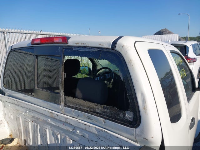 1N6AD0CU0FN751762 Nissan 2015