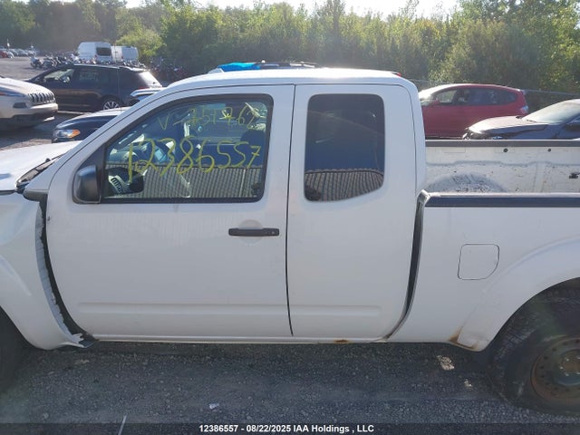 1N6AD0CU0FN751762 Nissan 2015