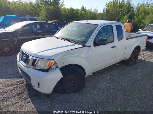 1N6AD0CU0FN751762 Nissan 2015