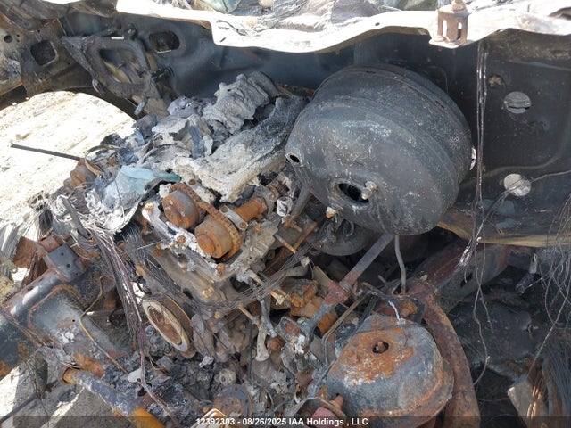 RAM 1500 2017 1C6RR7FG8HS557675 Image 10