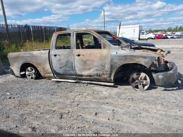 RAM 1500 2017 1C6RR7FG8HS557675 Image 14