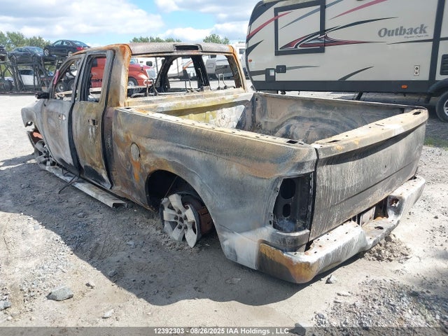 RAM 1500 2017 1C6RR7FG8HS557675 Image 3