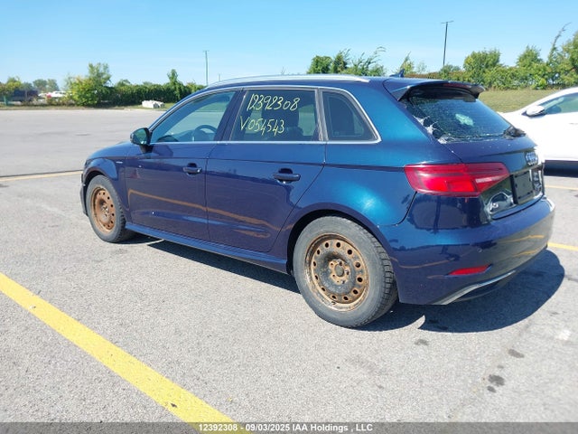 WAUSPBFF3JA054543 Audi A3