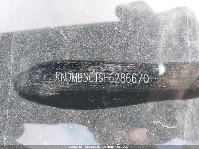 KNDMB5C16H6286670 KIA Sedona
