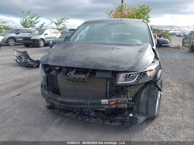 KNDMB5C16H6286670 KIA Sedona