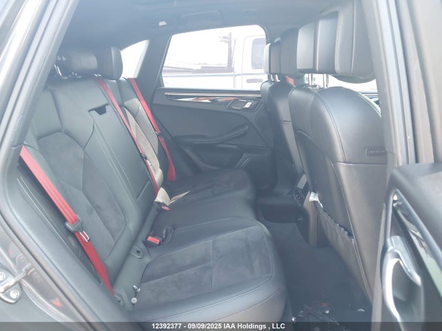 Porsche Macan 2015 WP1AB2A5XFLB57349 Image 8