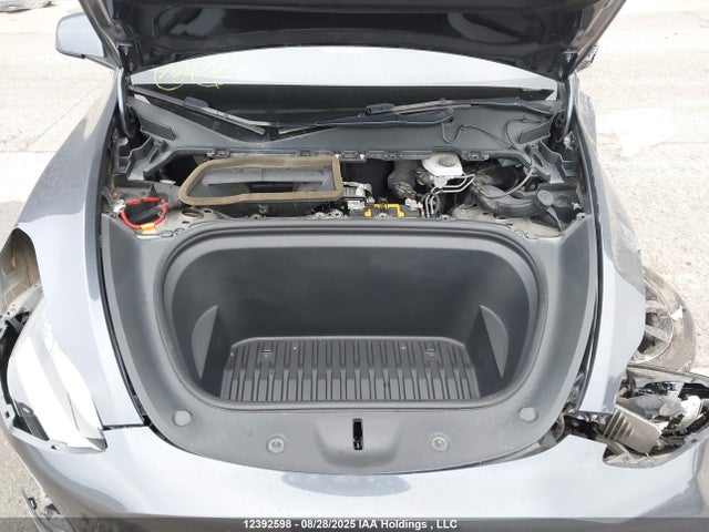 Tesla Model Y 2021 5YJYGDED0MF110751 Image 10