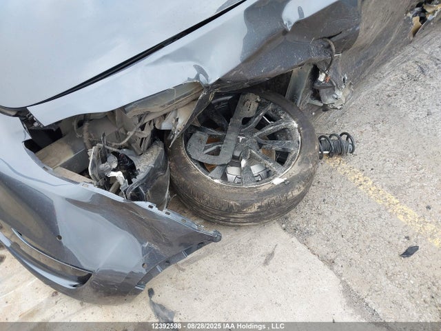 Tesla Model Y 2021 5YJYGDED0MF110751 Image 11