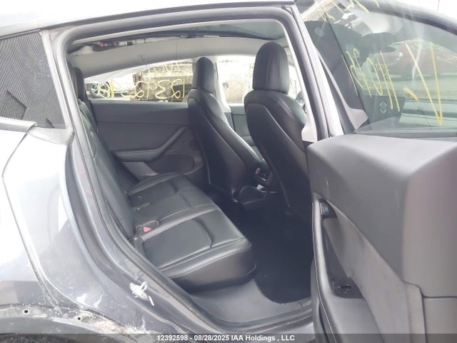Tesla Model Y 2021 5YJYGDED0MF110751 Image 8