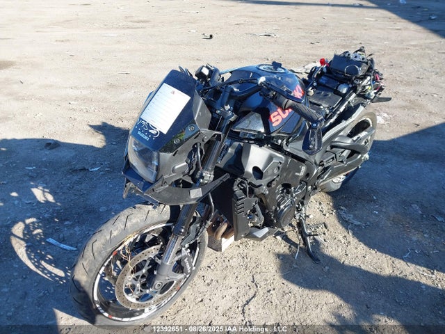 JS1GT7DBXL7100123 Suzuki T719-