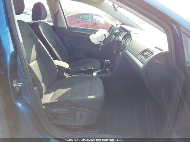 3VWG57AU4KM029525 Volkswagen 2019